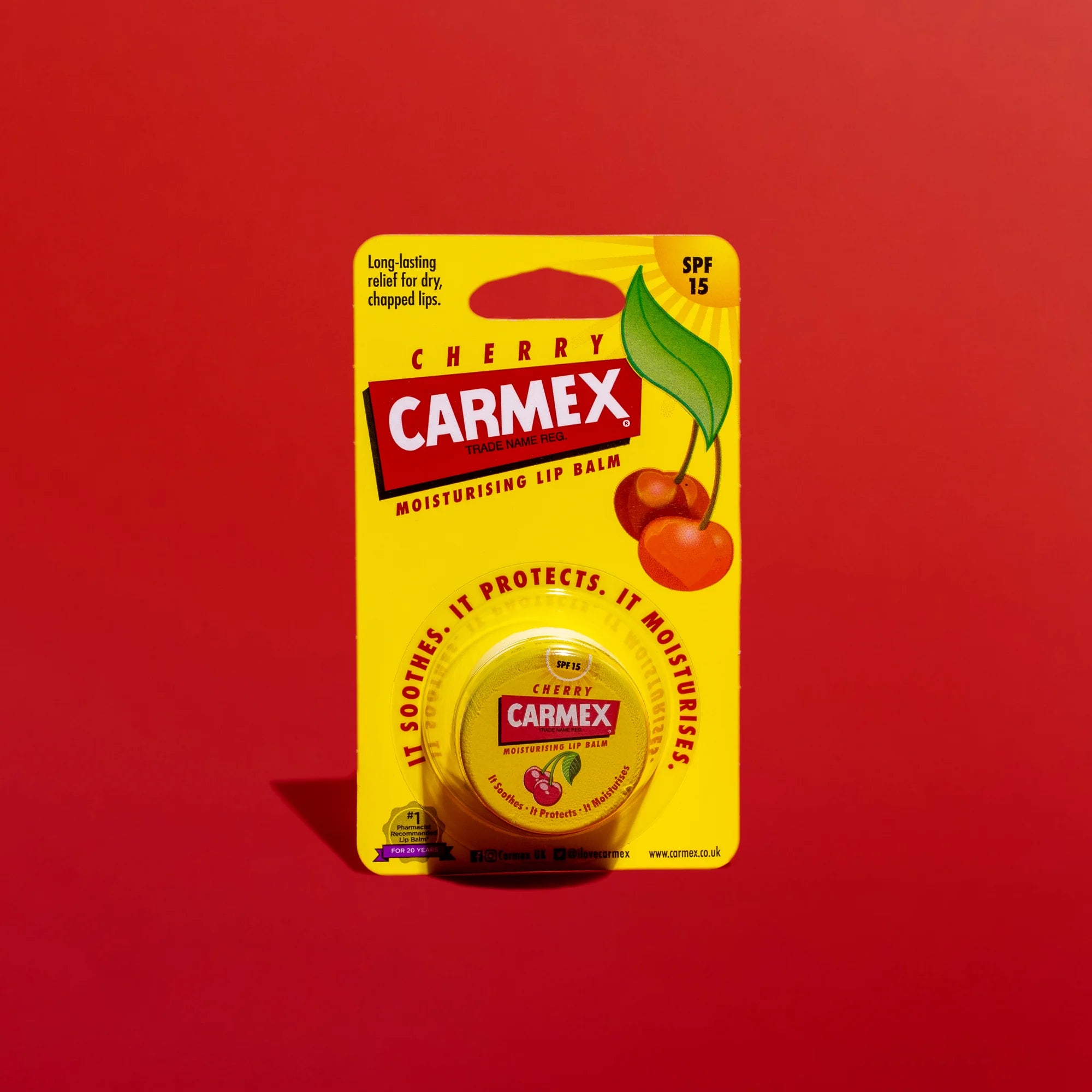 CARMEX Cherry Lip Balm Pot