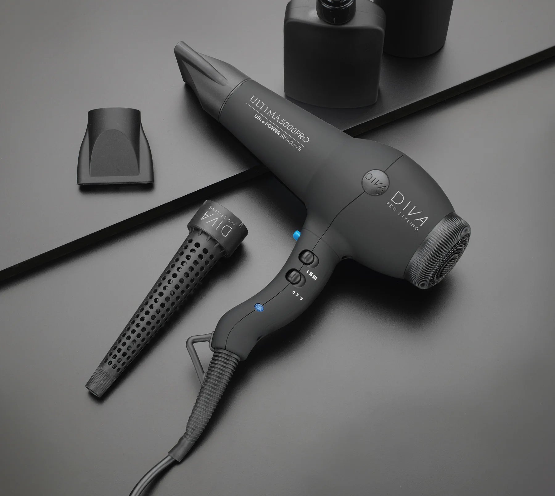 Diva - Ultima 5000 Black Hairdryer With Wand