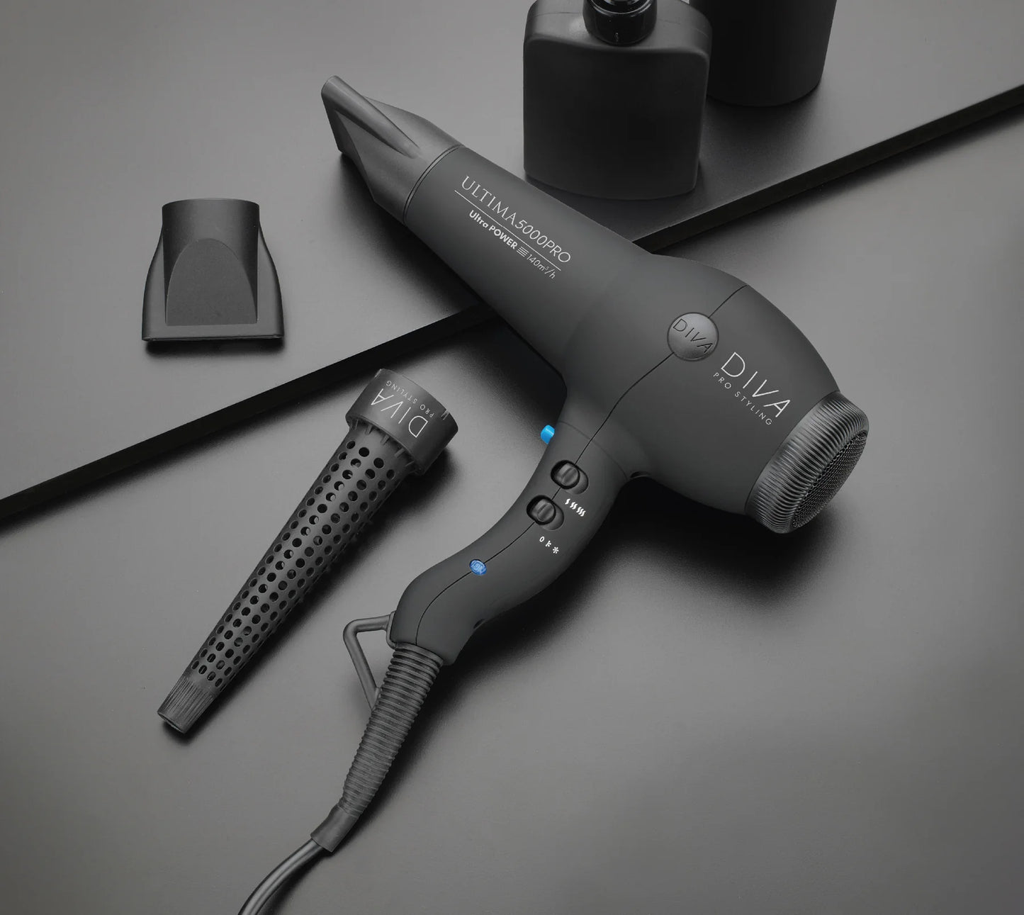 Diva - Ultima 5000 Black Hairdryer With Wand